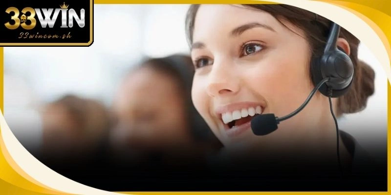 Cộng đồng thành viên đang thực hiện thao tác nhắn tin cho tư vấn viên